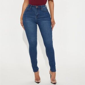 High Rise Skinny Blue Denim Jeans 5-Pocket Design Button Accent for Women